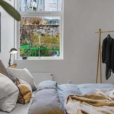 Superior 4 Bedroom Apartment Bergen